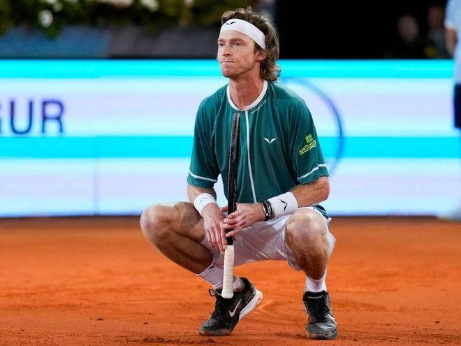 侠在面对勇 侠在面对勇