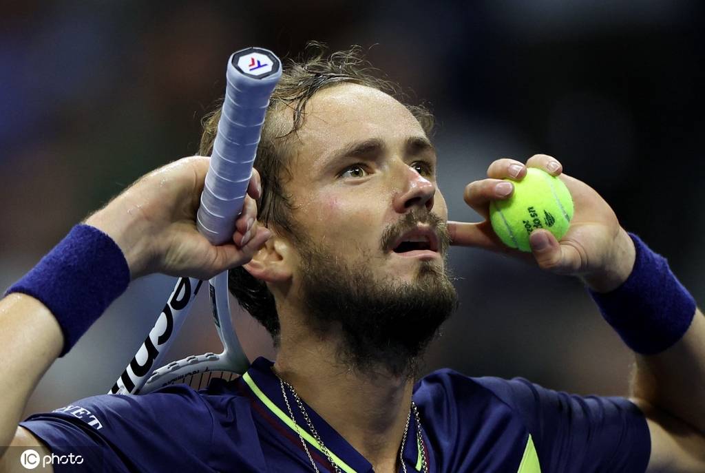 更代表着他 更代表着他