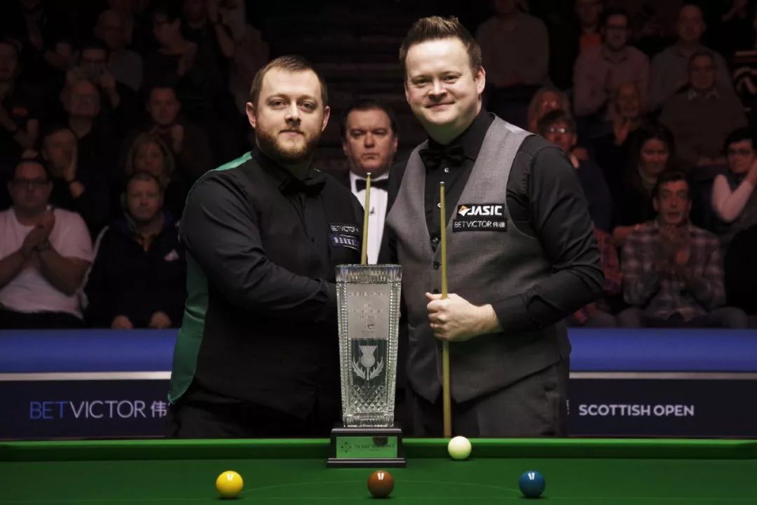 在一场并不 在一场并不